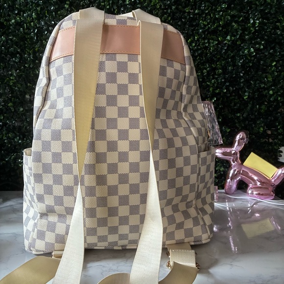 Checkered Backpack - Picture 6 of 12